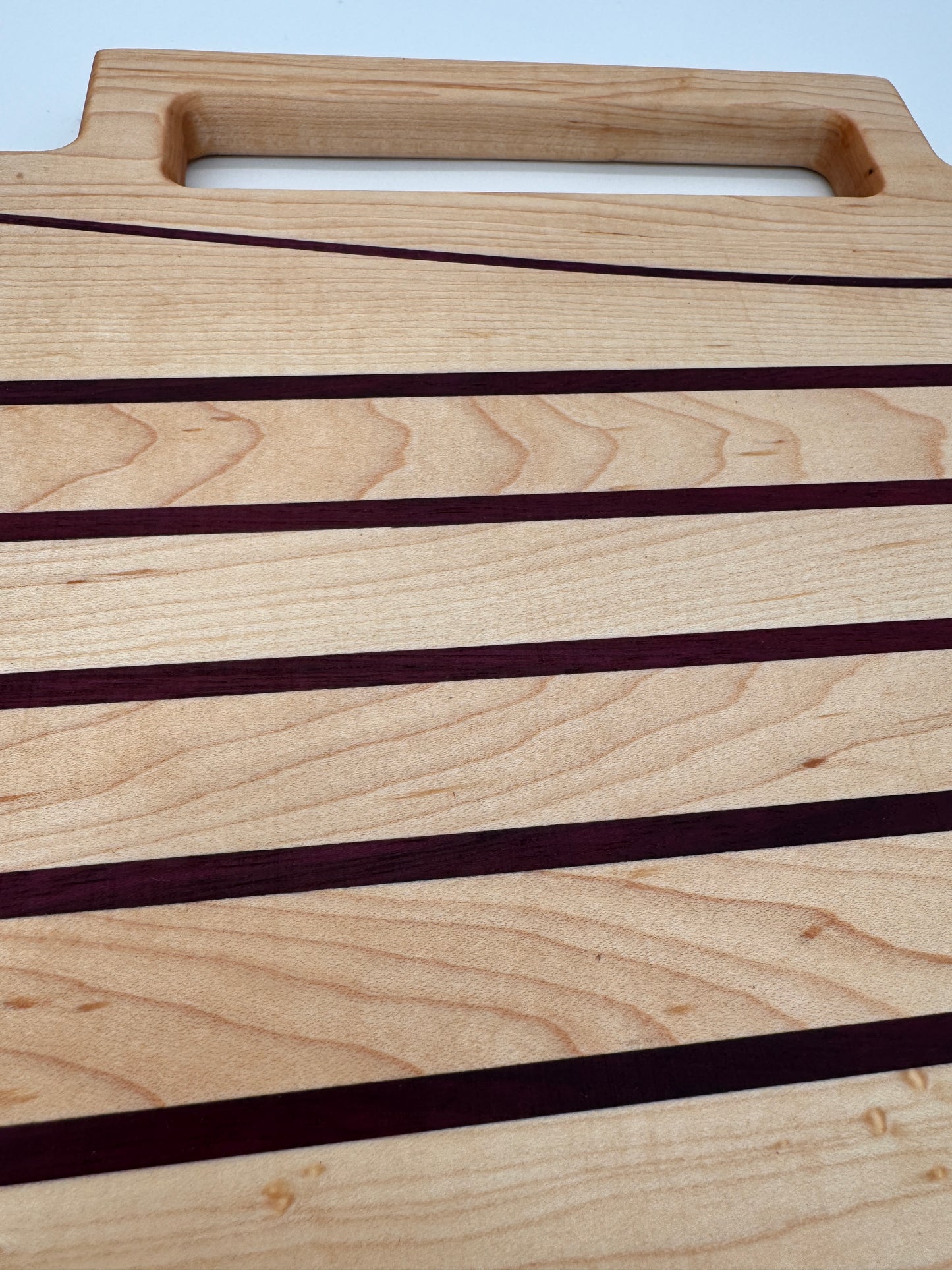 The "Maple Line One" 15inch Cutting Board