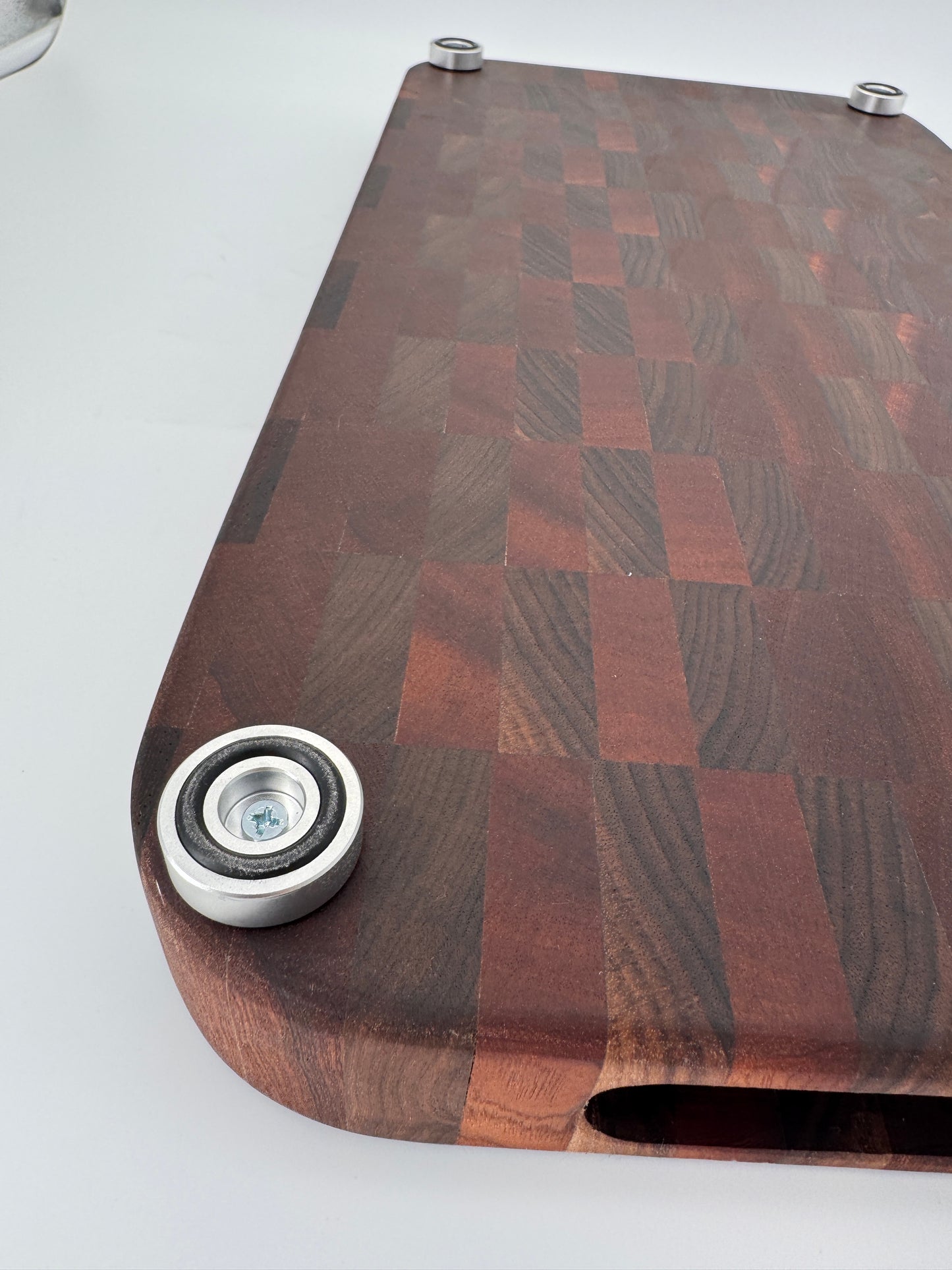 The “GET TO DA CHOPPA!" End-grain Board with walnut stand, aluminum feet & Juice groove 21”x2”