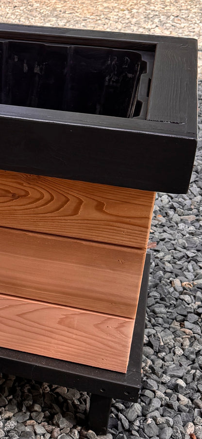 The “Stiletto 49” 49”x21”x25” Cedar Series Planter box with totes everlasting technology￼