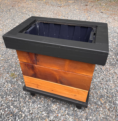 The “Stiletto Mini 23” 23”x15”x25” Cedar Series Planter box with totes everlasting technology