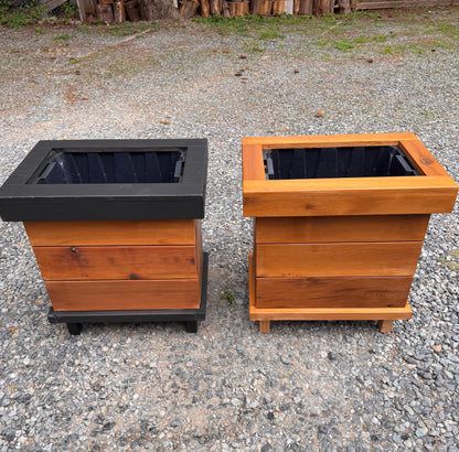 The “Stiletto Mini 23” 23”x15”x25” Cedar Series Planter box with totes everlasting technology