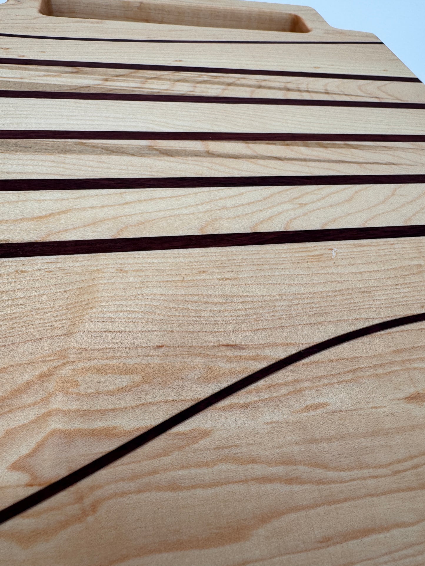 The "Maple Line One" 15inch Cutting Board