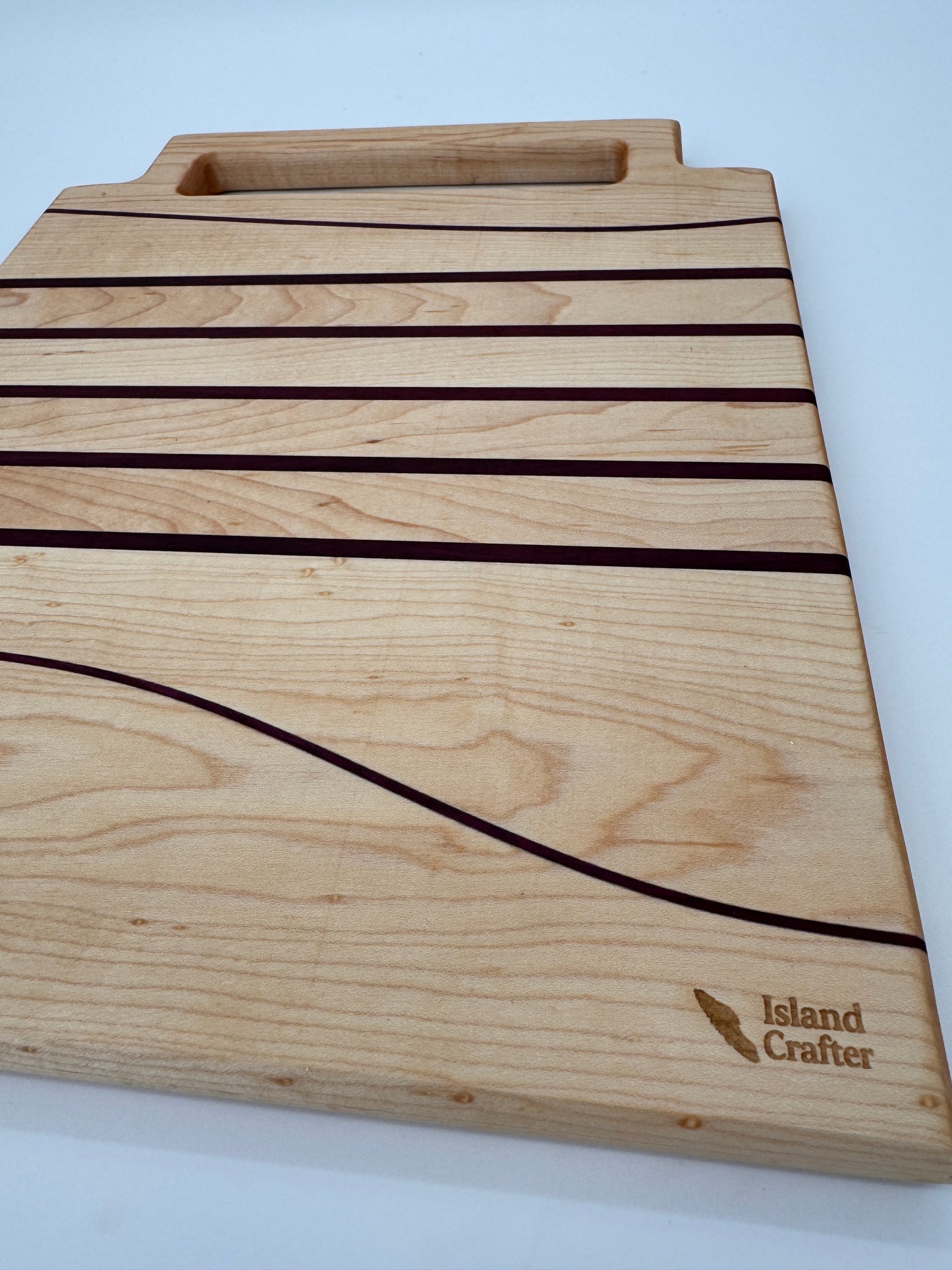 The "Maple Line One" 15inch Cutting Board