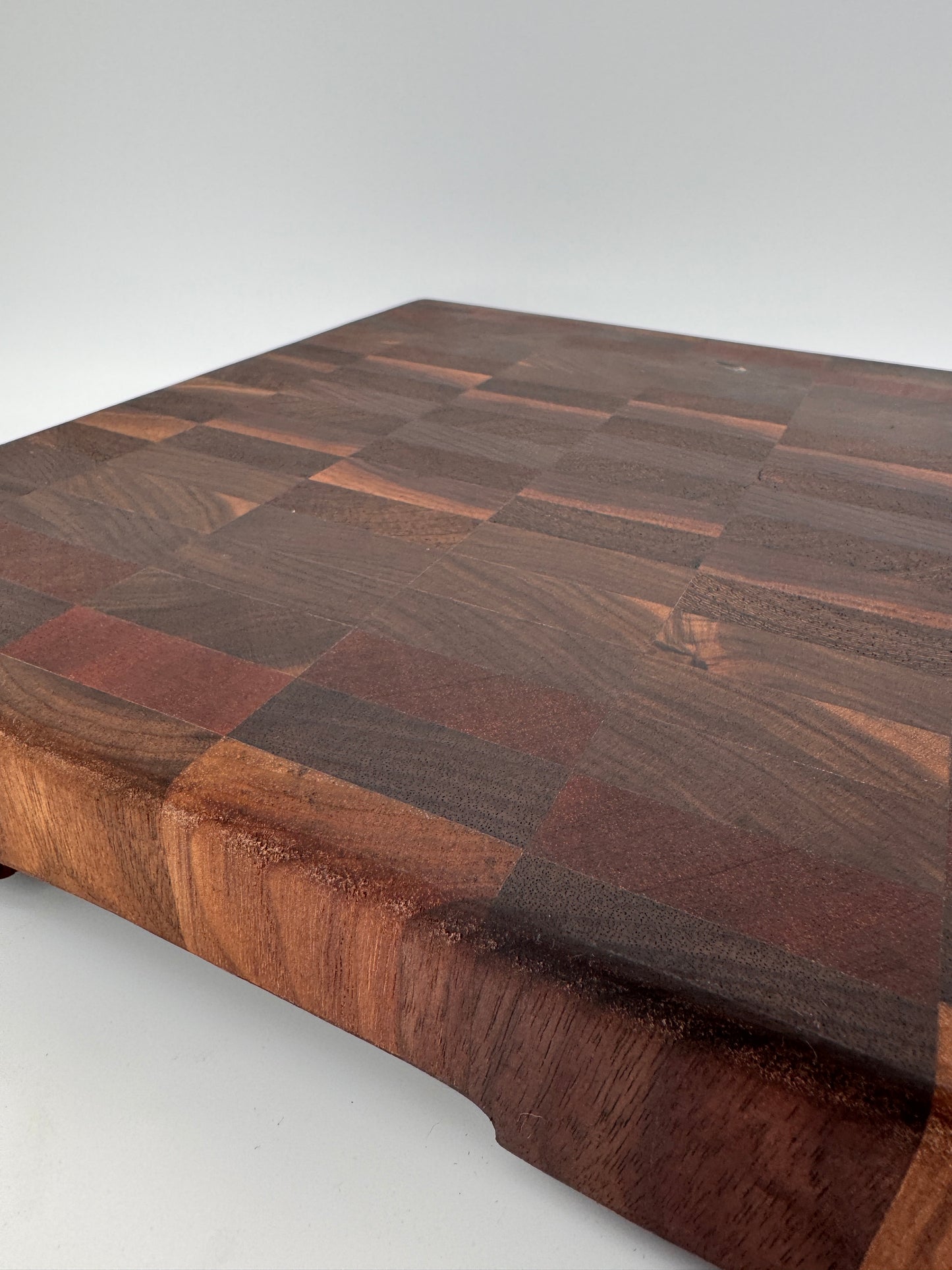 The “LiL Square CHOPPA!" End-grain Board with rubber feet & pickup slots 12”x2”