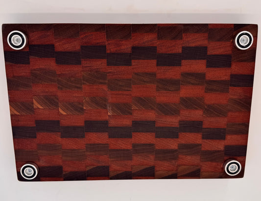 The "Beast" End-grain Board with aluminum feet & grip handles 16”x2.5”