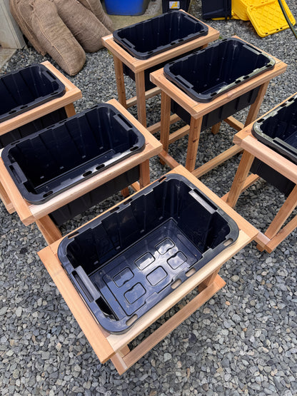 The “Stiletto Mini 23” 23”x15”x25” Cedar Series Planter box with totes everlasting technology