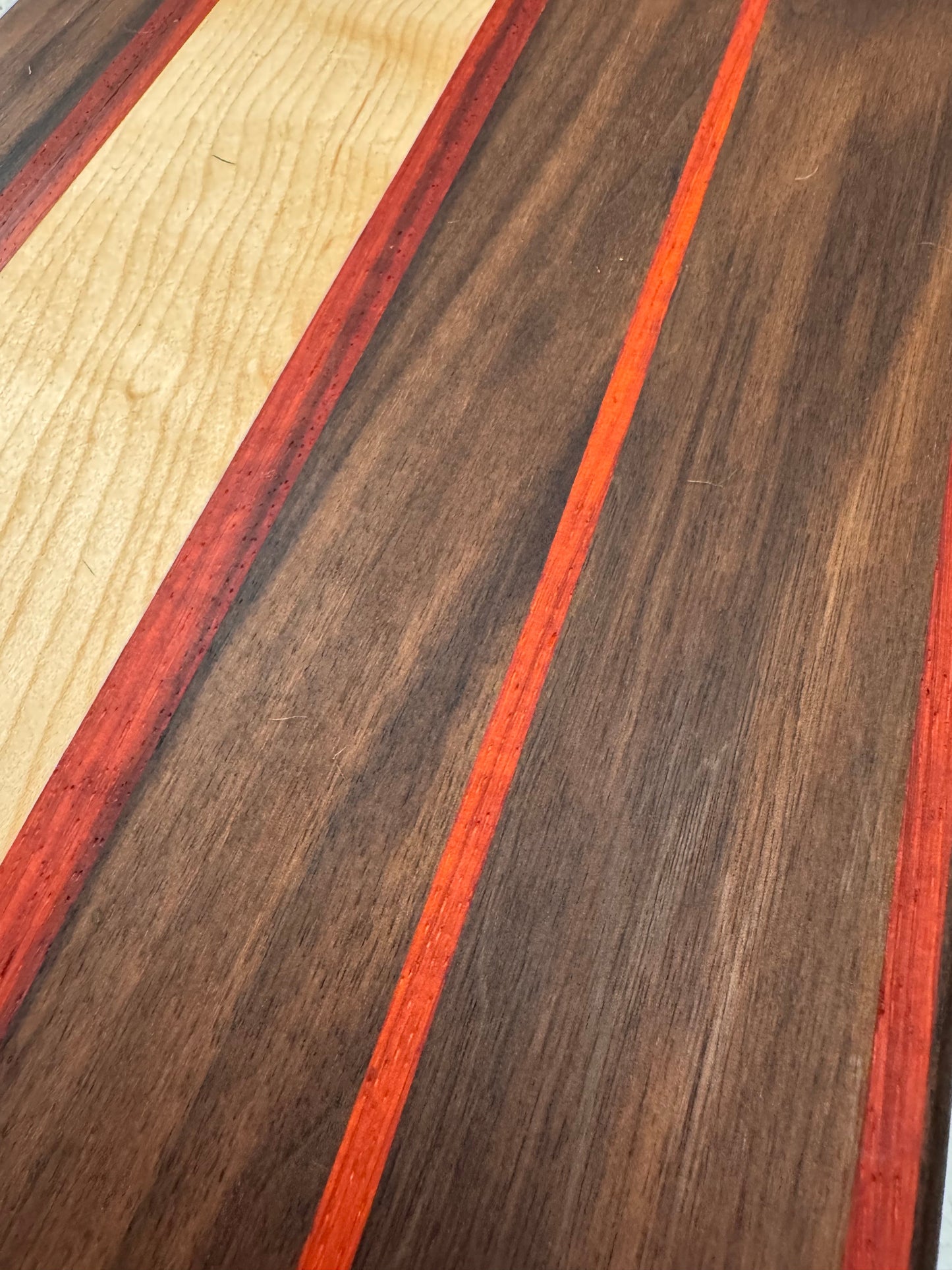 The "4 Clean Stripes" Cutting Board